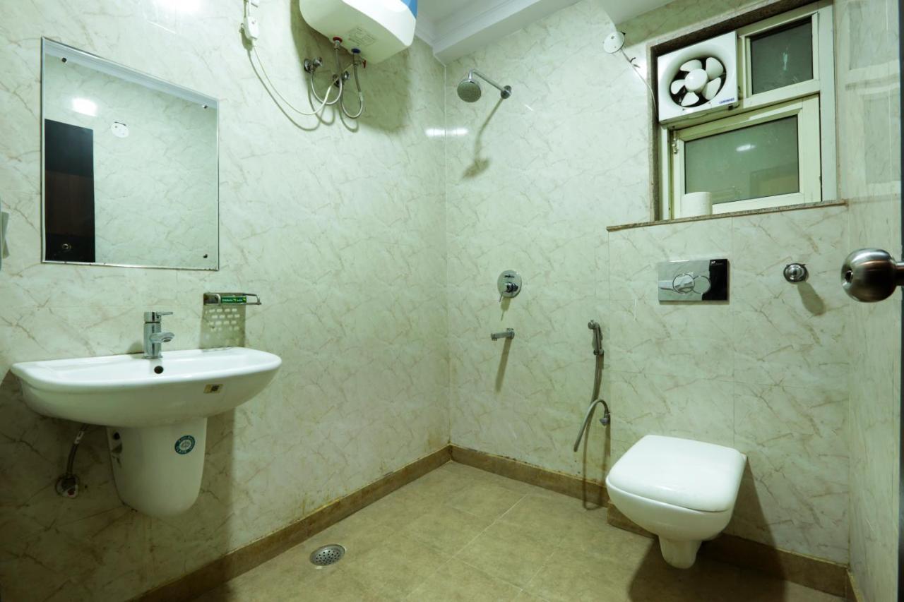 Hotel Classic Ню Делхи Екстериор снимка