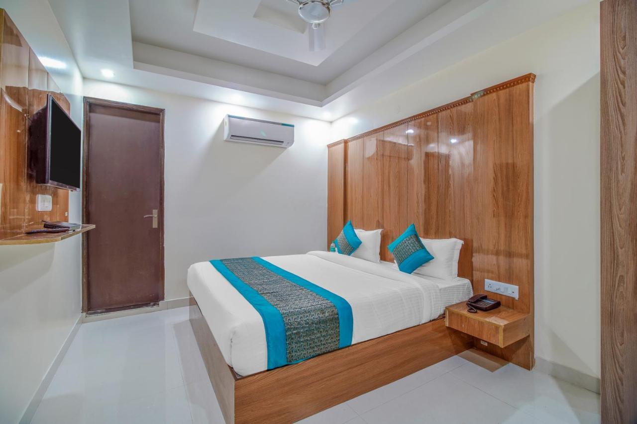 Hotel Classic Ню Делхи Екстериор снимка