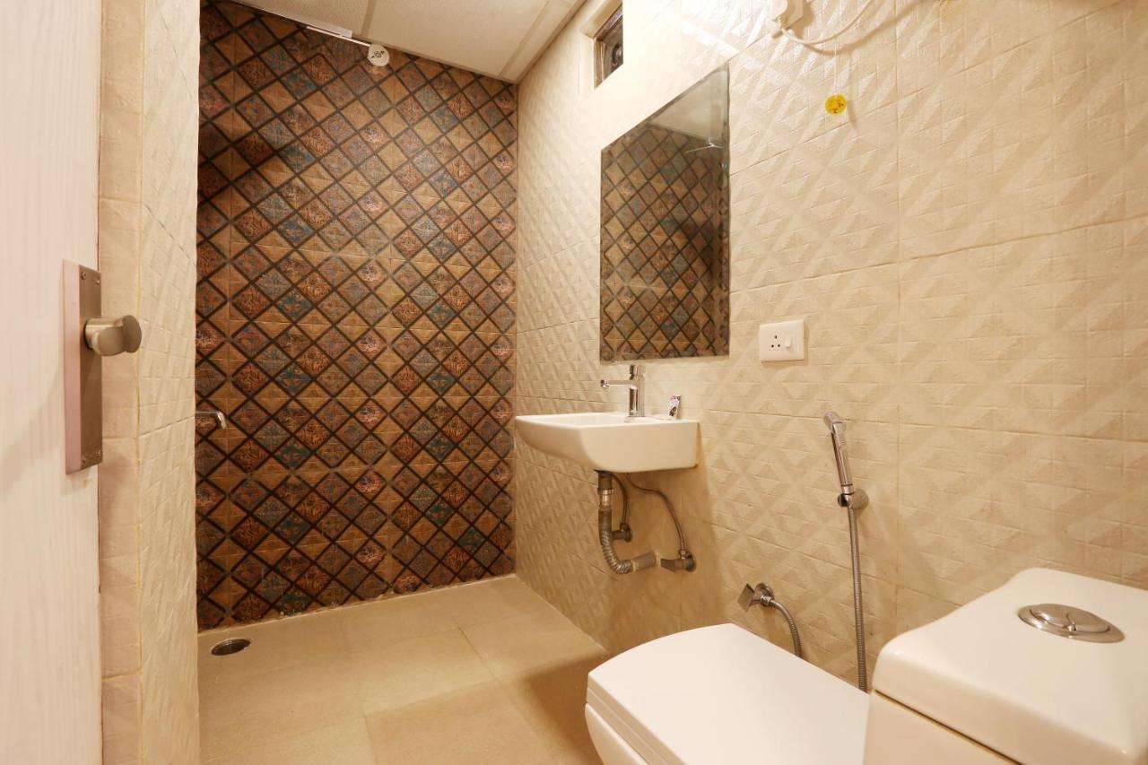 Hotel Classic Ню Делхи Екстериор снимка